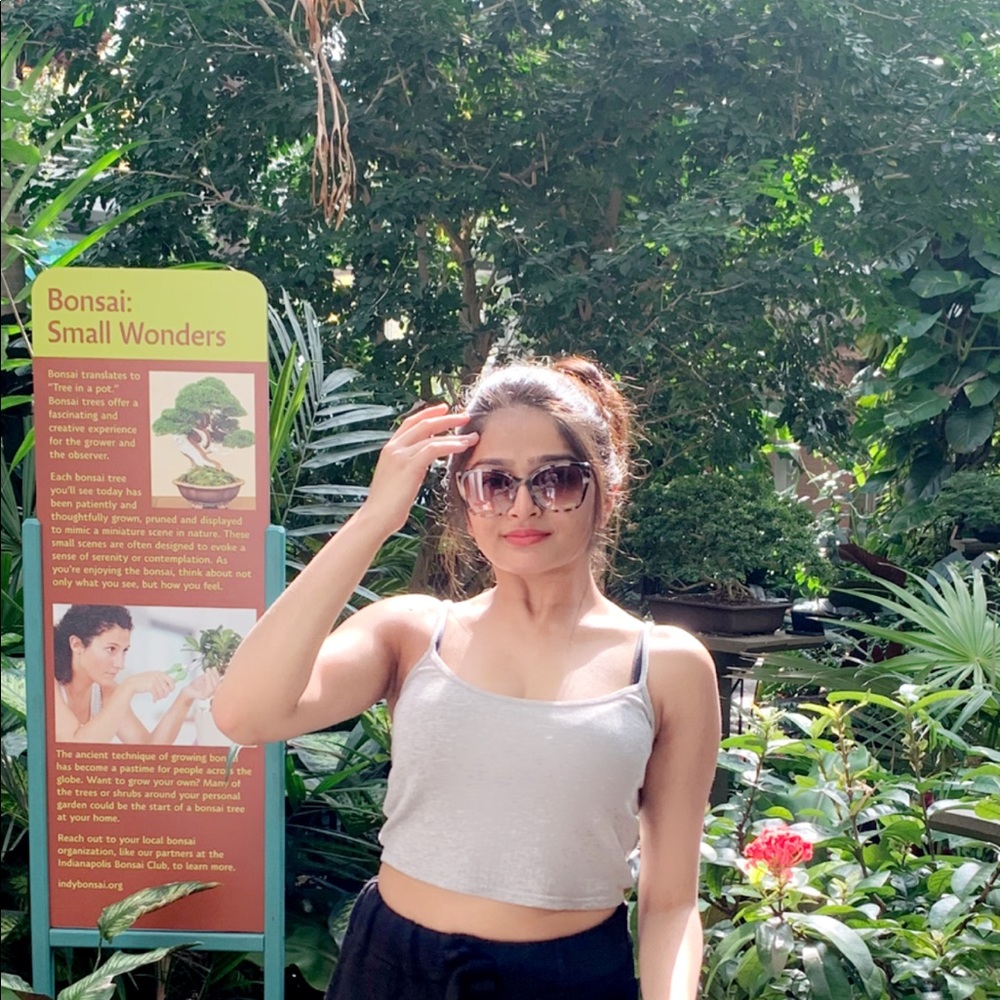 Meet your Posher, Parita